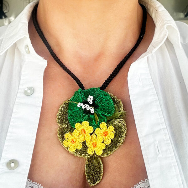 Silk Thread Crochet Emma Thomson necklace Silk Thread Crochet Emma Thomson necklace