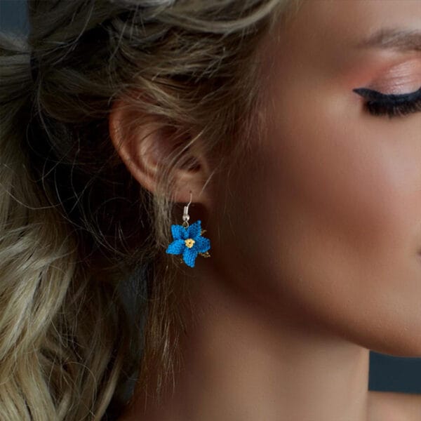 Handmade Needle Lace Flower Earrings – Elegant & Lightweight